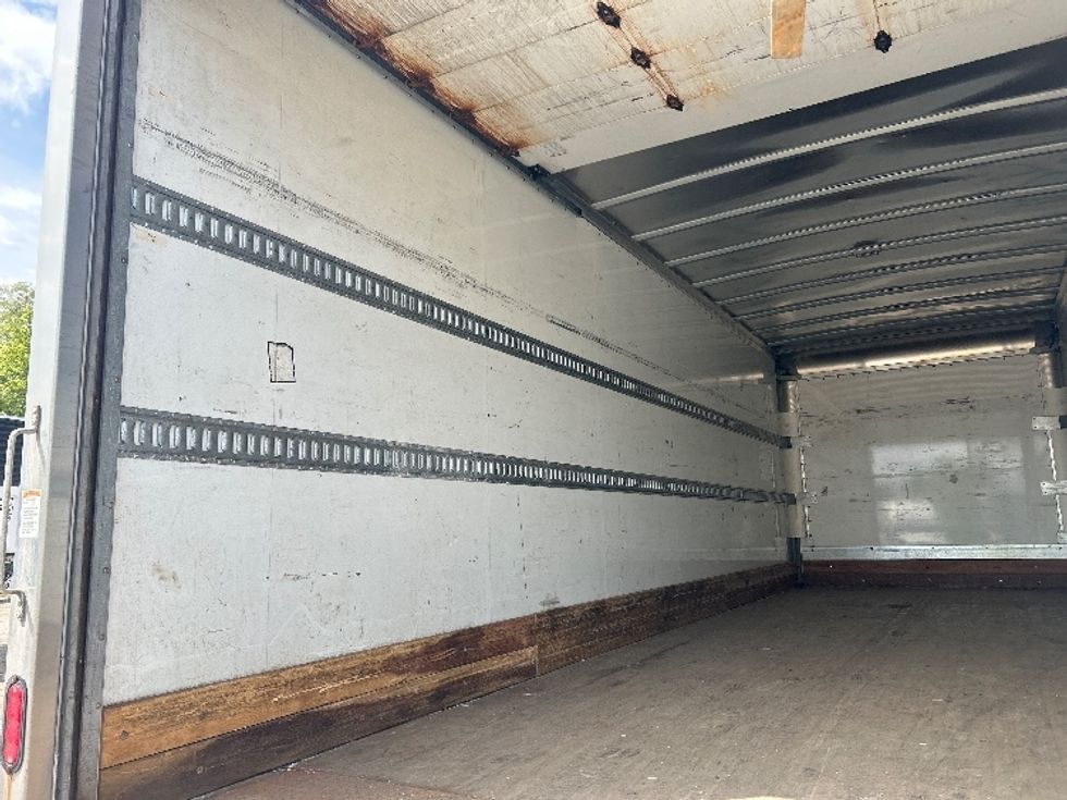 Medium Duty Box Truck-Light and Medium Duty Trucks-International-2022-MV607-La Porte-IN-183,057\n\t\tmiles-$ 45,000 - Image 11