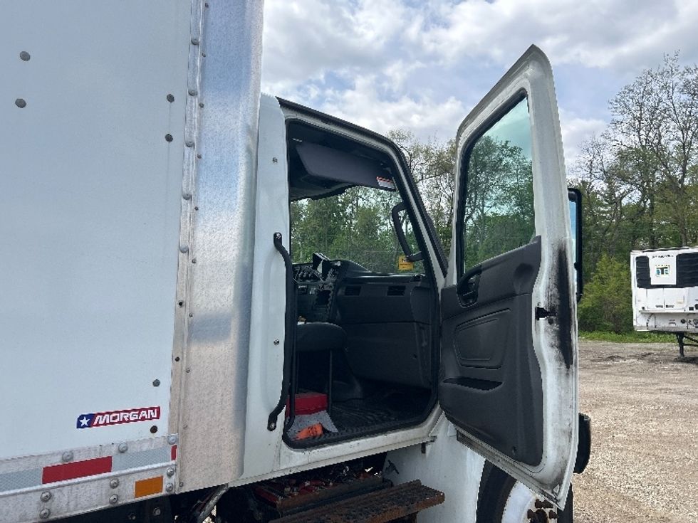 Medium Duty Box Truck-Light and Medium Duty Trucks-International-2022-MV607-La Porte-IN-183,057\n\t\tmiles-$ 45,000 - Image 20