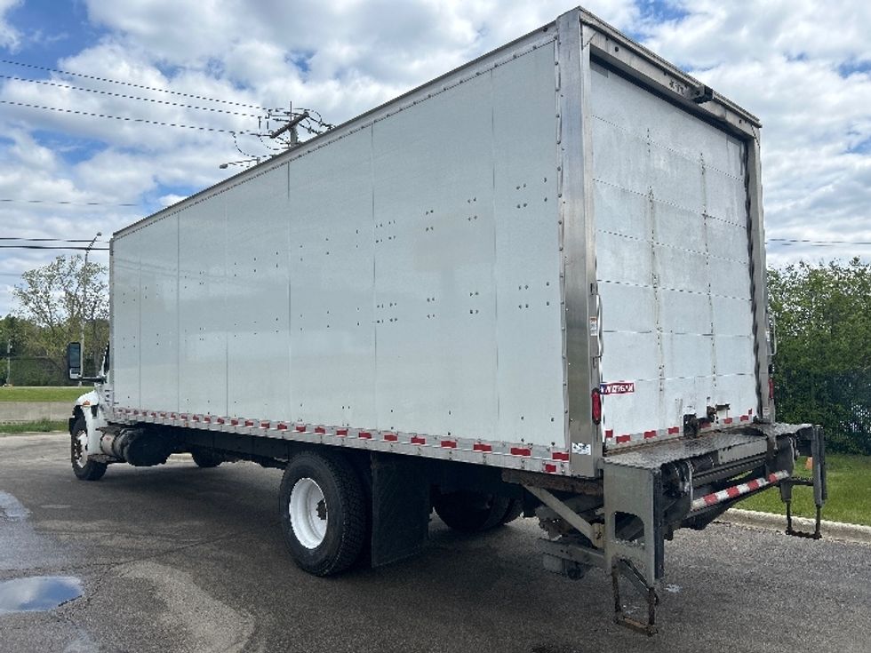 Medium Duty Box Truck-Light and Medium Duty Trucks-International-2022-MV607-La Porte-IN-183,057\n\t\tmiles-$ 45,000 - Image 6