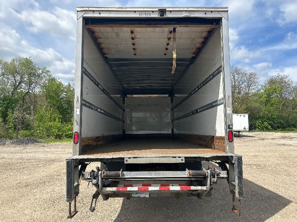 Medium Duty Box Truck-Light and Medium Duty Trucks-International-2022-MV607-La Porte-IN-183,057\n\t\tmiles-$ 45,000 - Image 8