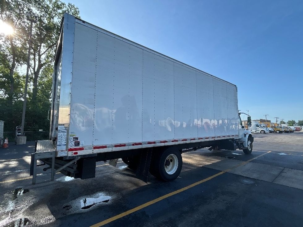 Medium Duty Box Truck-Light and Medium Duty Trucks-International-2022-MV607-La Porte-IN-299,413\n\t\tmiles-$ 34,000 - Image 12
