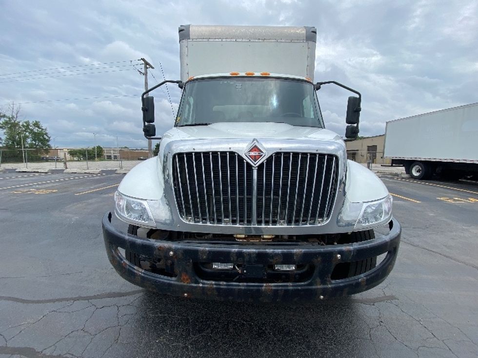 Medium Duty Box Truck-Light and Medium Duty Trucks-International-2022-MV607-La Porte-IN-299,413\n\t\tmiles-$ 34,000 - Image 2