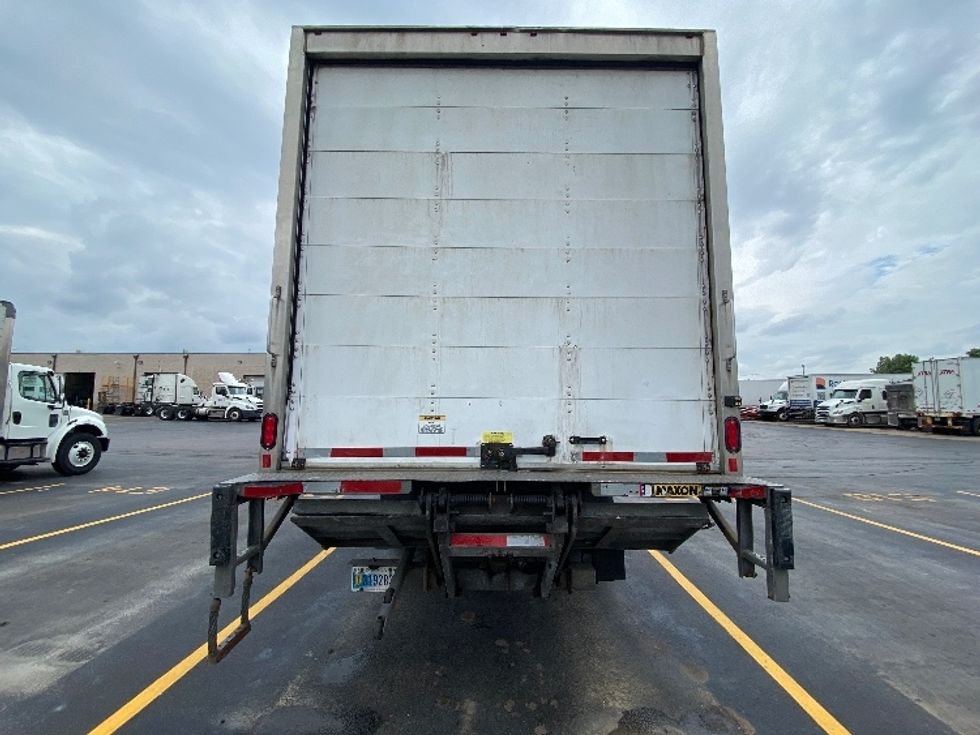 Medium Duty Box Truck-Light and Medium Duty Trucks-International-2022-MV607-La Porte-IN-299,413\n\t\tmiles-$ 34,000 - Image 7