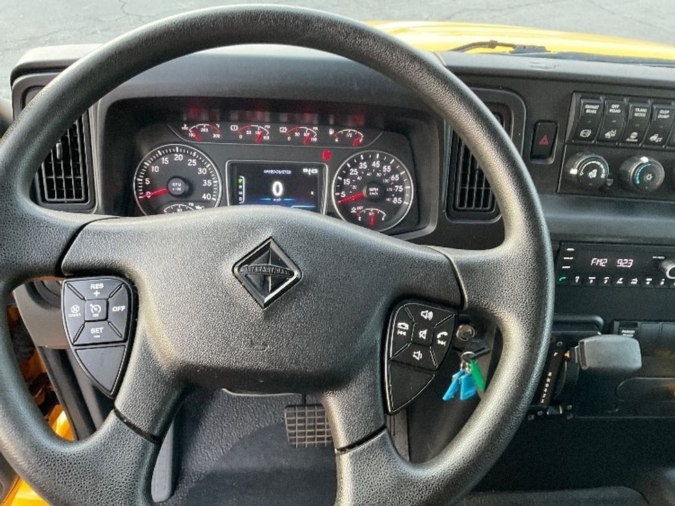 Medium Duty Box Truck-Light and Medium Duty Trucks-International-2022-MV607-Lafayette-LA-288,698\n\t\tmiles-$ 36,750 - Image 17