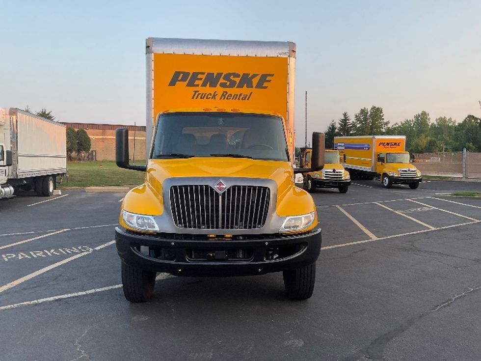 Medium Duty Box Truck-Light and Medium Duty Trucks-International-2022-MV607-Lafayette-LA-288,698\n\t\tmiles-$ 36,750 - Image 2