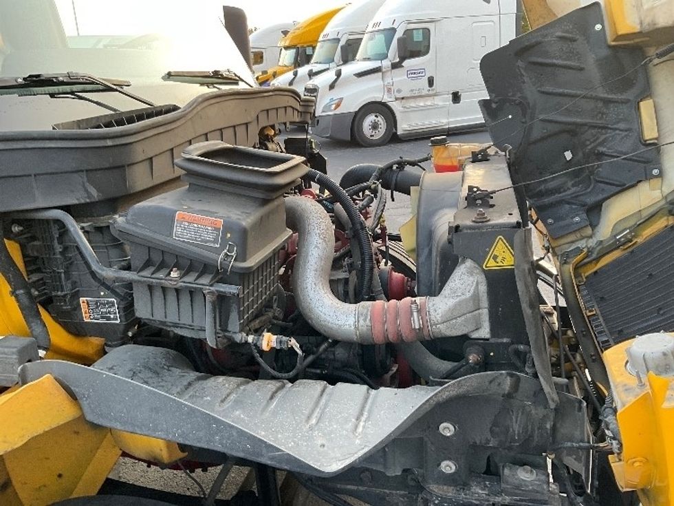 Medium Duty Box Truck-Light and Medium Duty Trucks-International-2022-MV607-Lafayette-LA-288,698\n\t\tmiles-$ 36,750 - Image 23