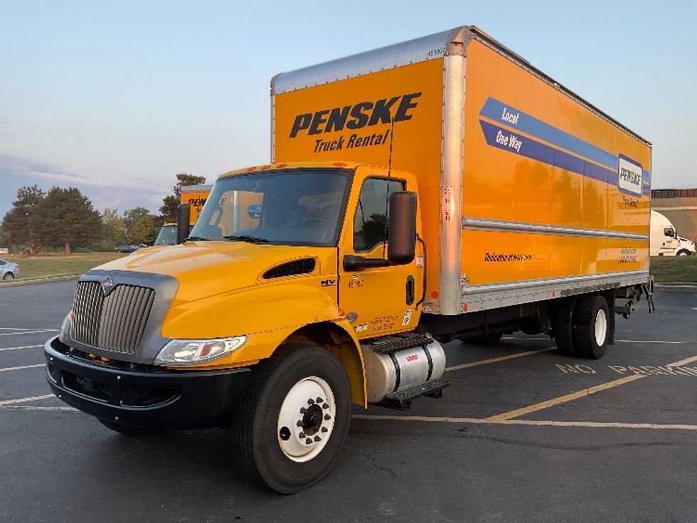 Medium Duty Box Truck-Light and Medium Duty Trucks-International-2022-MV607-Lafayette-LA-288,698\n\t\tmiles-$ 36,750 - Image 3