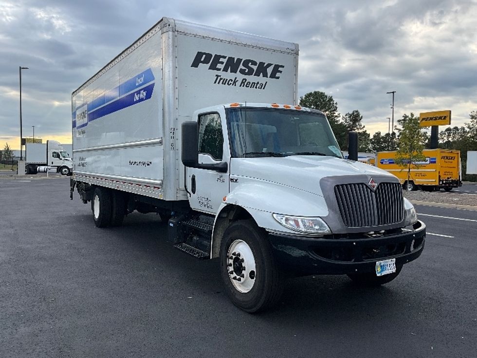 Medium Duty Box Truck-Light and Medium Duty Trucks-International-2022-MV607-Lagrange-GA-270,900\n\t\tmiles-$ 43,250 - Image 1