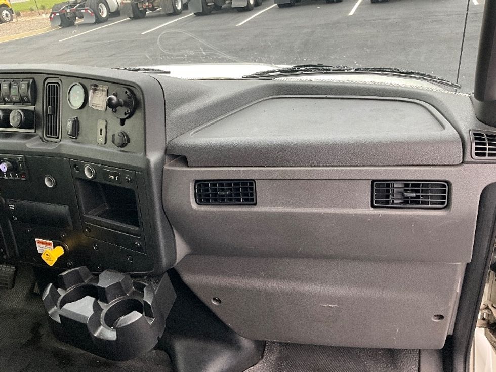 Medium Duty Box Truck-Light and Medium Duty Trucks-International-2022-MV607-Lagrange-GA-270,900\n\t\tmiles-$ 43,250 - Image 20