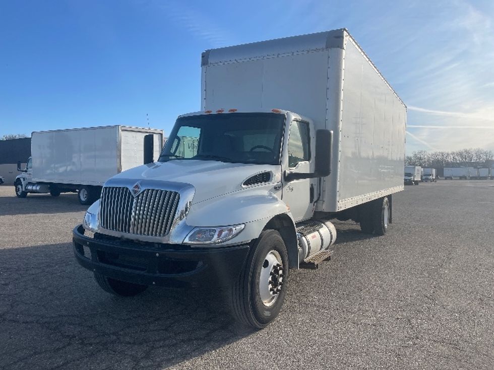 Medium Duty Box Truck-Light and Medium Duty Trucks-International-2022-MV607-Lansing-MI-110,680\n\t\tmiles-$ 62,250 - Image 1