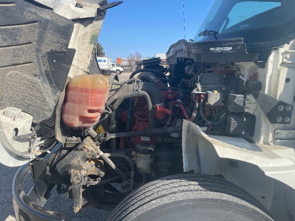 Medium Duty Box Truck-Light and Medium Duty Trucks-International-2022-MV607-Lansing-MI-110,680\n\t\tmiles-$ 62,250 - Image 23