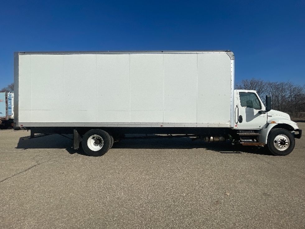 Medium Duty Box Truck-Light and Medium Duty Trucks-International-2022-MV607-Lansing-MI-166,714\n\t\tmiles-$ 51,750 - Image 12