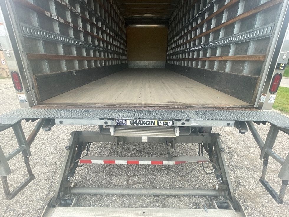 Medium Duty Box Truck-Light and Medium Duty Trucks-International-2022-MV607-Lansing-MI-251,244\n\t\tmiles-$ 46,500 - Image 10