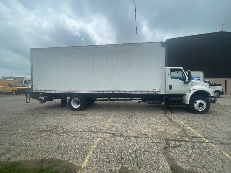 Medium Duty Box Truck-Light and Medium Duty Trucks-International-2022-MV607-Lansing-MI-251,244\n\t\tmiles-$ 46,500 - Image 15