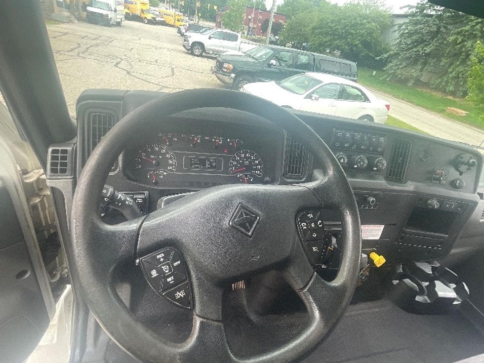 Medium Duty Box Truck-Light and Medium Duty Trucks-International-2022-MV607-Lansing-MI-251,244\n\t\tmiles-$ 46,500 - Image 18