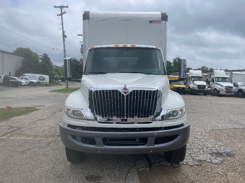 Medium Duty Box Truck-Light and Medium Duty Trucks-International-2022-MV607-Lansing-MI-251,244\n\t\tmiles-$ 46,500 - Image 2