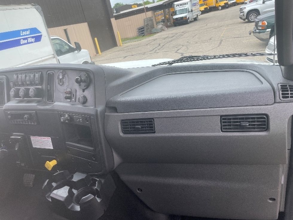 Medium Duty Box Truck-Light and Medium Duty Trucks-International-2022-MV607-Lansing-MI-251,244\n\t\tmiles-$ 46,500 - Image 21