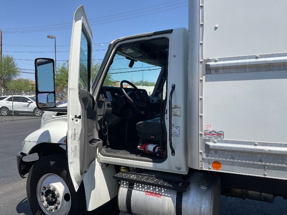 Medium Duty Box Truck-Light and Medium Duty Trucks-International-2022-MV607-Las Vegas-NV-190,237\n\t\tmiles-$ 56,000 - Image 16