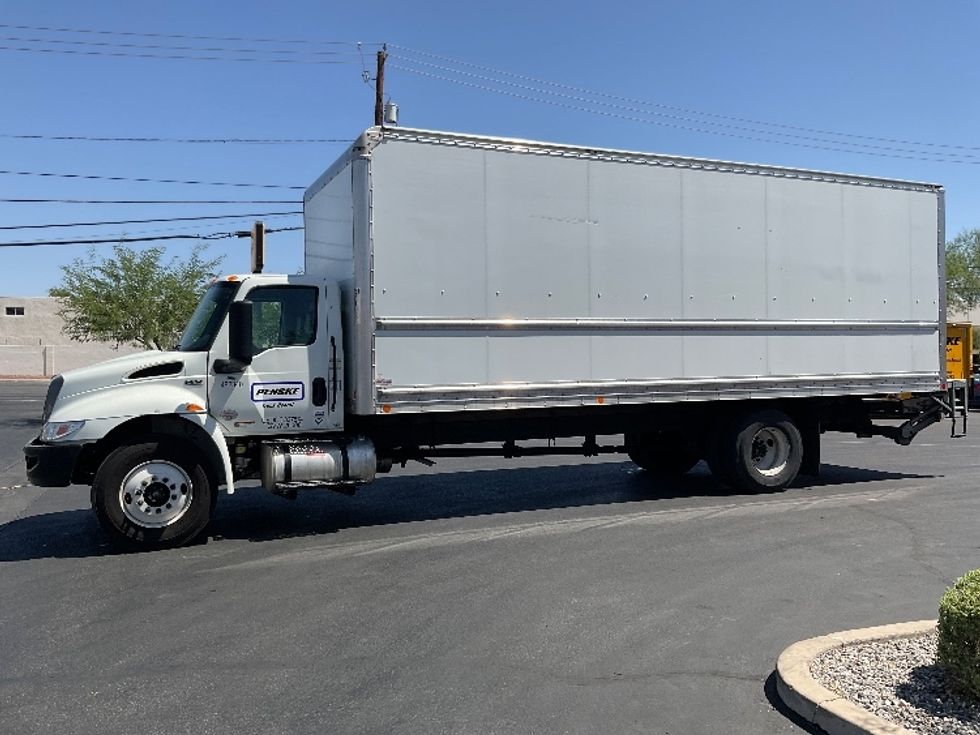 Medium Duty Box Truck-Light and Medium Duty Trucks-International-2022-MV607-Las Vegas-NV-190,237\n\t\tmiles-$ 56,000 - Image 4