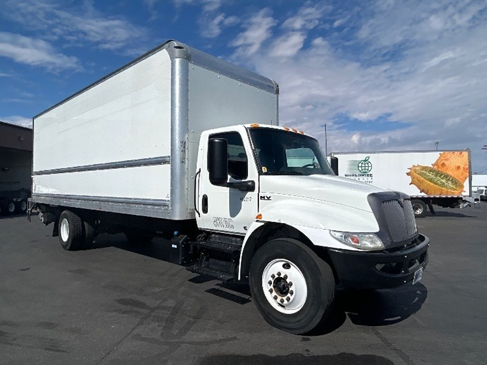 Medium Duty Box Truck-Light and Medium Duty Trucks-International-2022-MV607-Las Vegas-NV-197,699\n\t\tmiles-$ 54,500 - Image 1