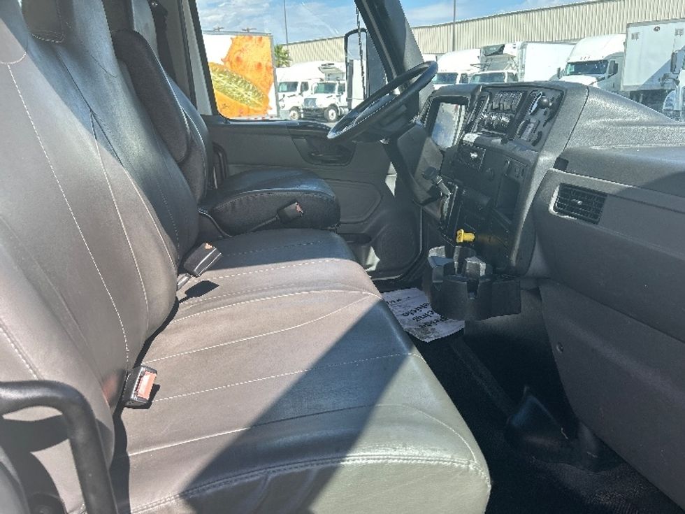 Medium Duty Box Truck-Light and Medium Duty Trucks-International-2022-MV607-Las Vegas-NV-197,699\n\t\tmiles-$ 54,500 - Image 22