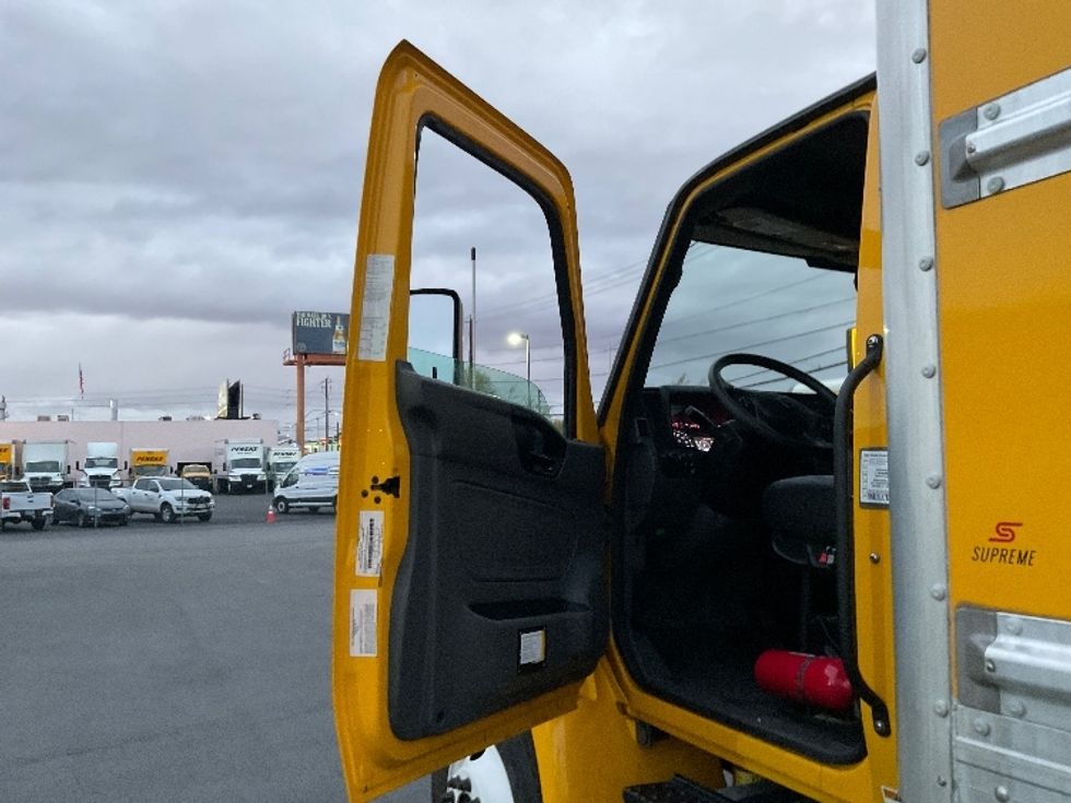 Medium Duty Box Truck-Light and Medium Duty Trucks-International-2022-MV607-Las Vegas-NV-233,892\n\t\tmiles-$ 47,000 - Image 16