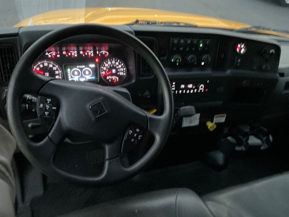 Medium Duty Box Truck-Light and Medium Duty Trucks-International-2022-MV607-Las Vegas-NV-233,892\n\t\tmiles-$ 47,000 - Image 18