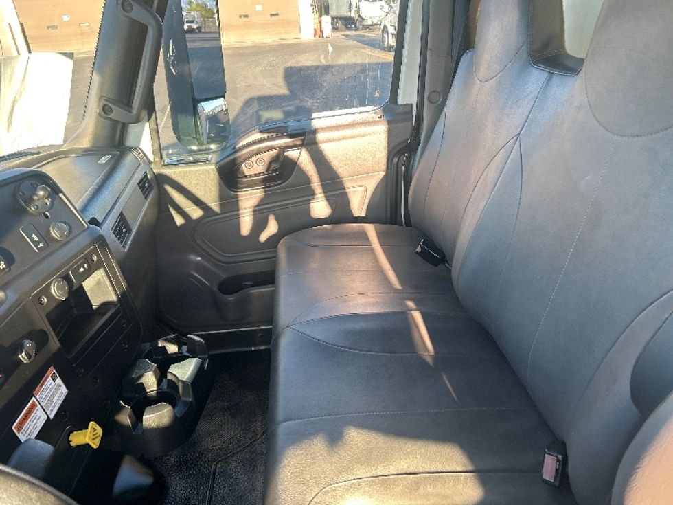 Medium Duty Box Truck-Light and Medium Duty Trucks-International-2022-MV607-Las Vegas-NV-234,024\n\t\tmiles-$ 44,000 - Image 18