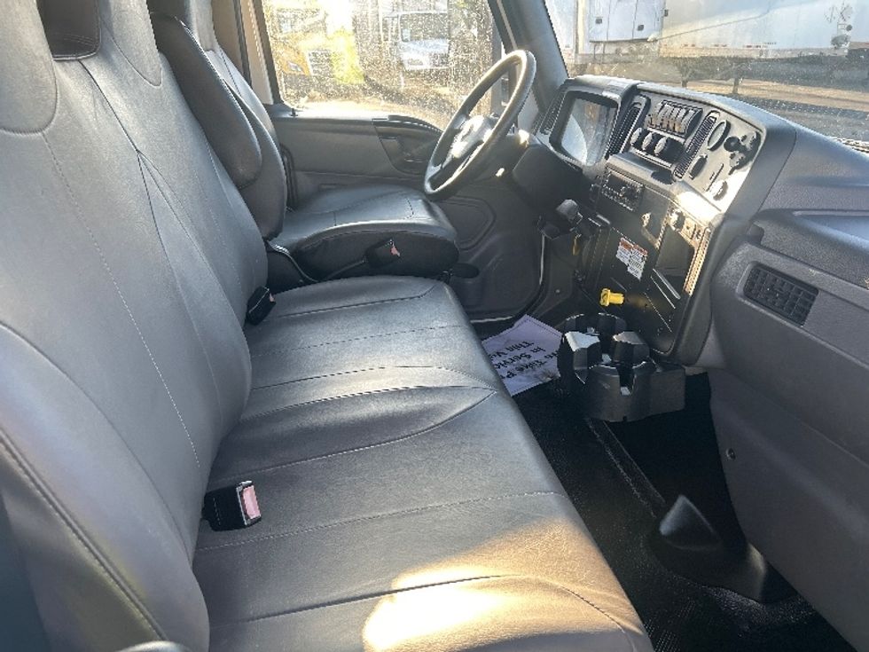 Medium Duty Box Truck-Light and Medium Duty Trucks-International-2022-MV607-Las Vegas-NV-234,024\n\t\tmiles-$ 44,000 - Image 21