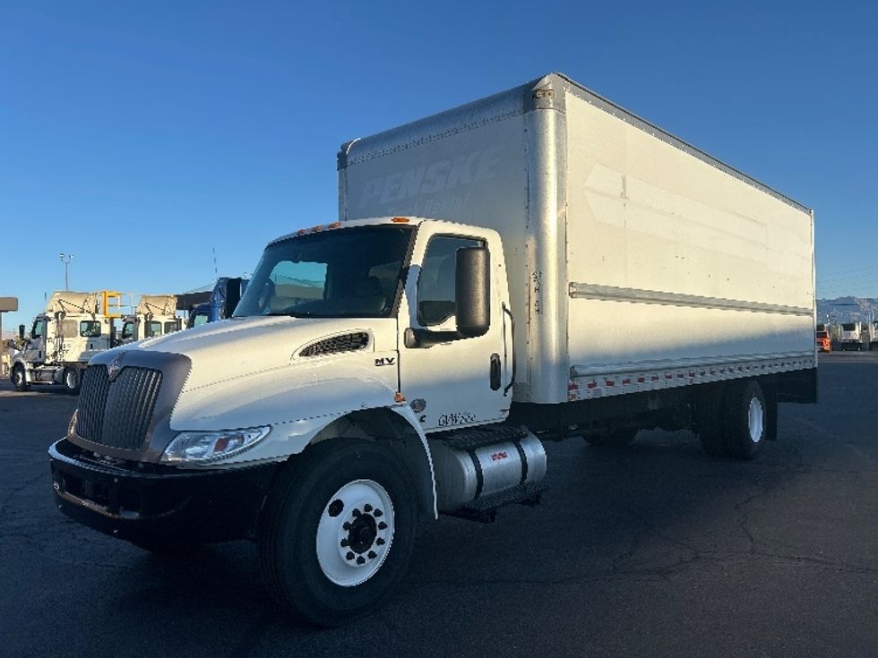 Medium Duty Box Truck-Light and Medium Duty Trucks-International-2022-MV607-Las Vegas-NV-234,024\n\t\tmiles-$ 44,000 - Image 3