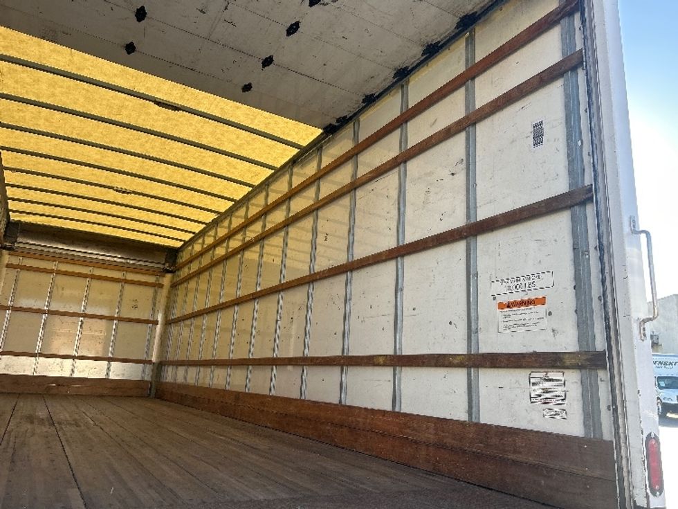 Medium Duty Box Truck-Light and Medium Duty Trucks-International-2022-MV607-Las Vegas-NV-240,436\n\t\tmiles-$ 43,000 - Image 11