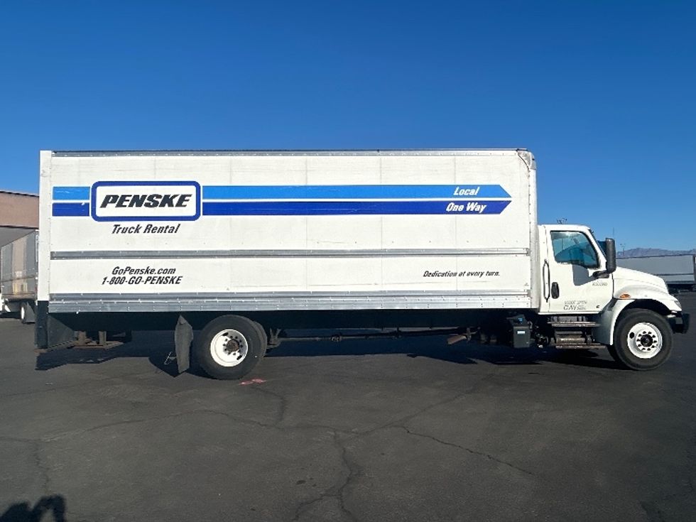 Medium Duty Box Truck-Light and Medium Duty Trucks-International-2022-MV607-Las Vegas-NV-240,436\n\t\tmiles-$ 43,000 - Image 14