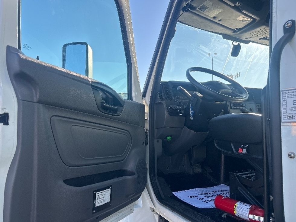 Medium Duty Box Truck-Light and Medium Duty Trucks-International-2022-MV607-Las Vegas-NV-240,436\n\t\tmiles-$ 43,000 - Image 15