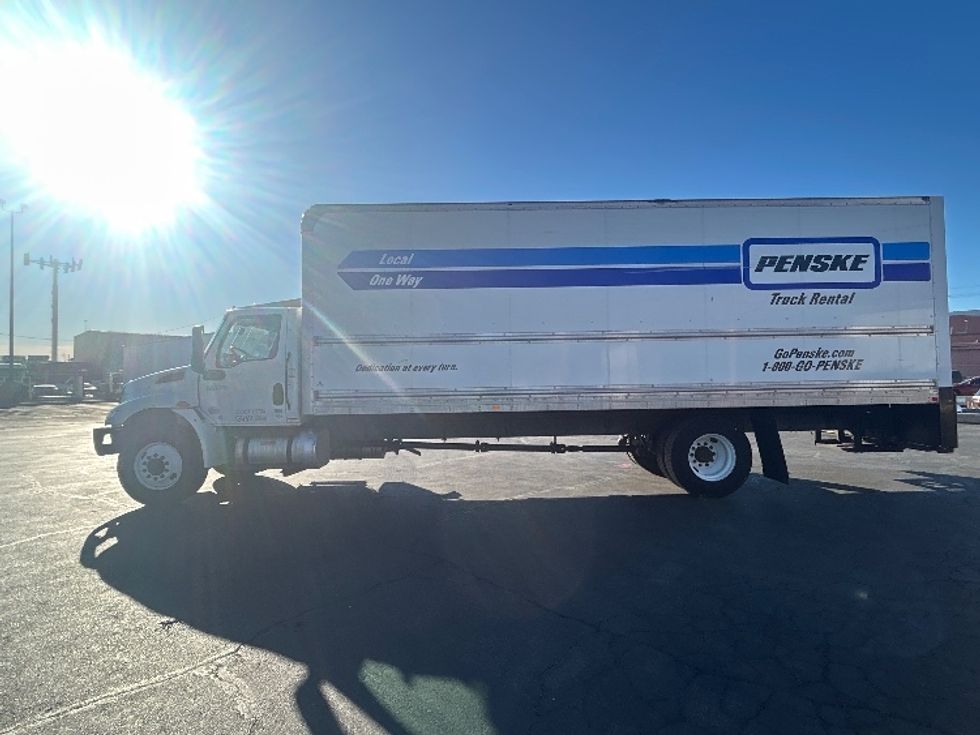 Medium Duty Box Truck-Light and Medium Duty Trucks-International-2022-MV607-Las Vegas-NV-240,436\n\t\tmiles-$ 43,000 - Image 4