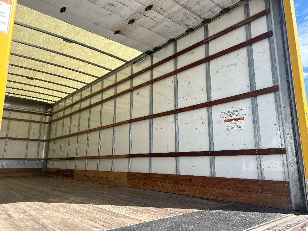 Medium Duty Box Truck-Light and Medium Duty Trucks-International-2022-MV607-Lenexa-KS-206,157\n\t\tmiles-$ 43,500 - Image 12