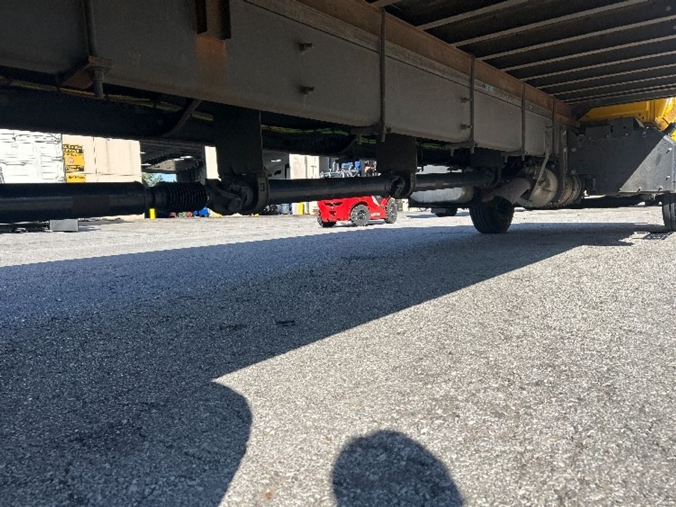 Medium Duty Box Truck-Light and Medium Duty Trucks-International-2022-MV607-Lenexa-KS-206,157\n\t\tmiles-$ 43,500 - Image 14