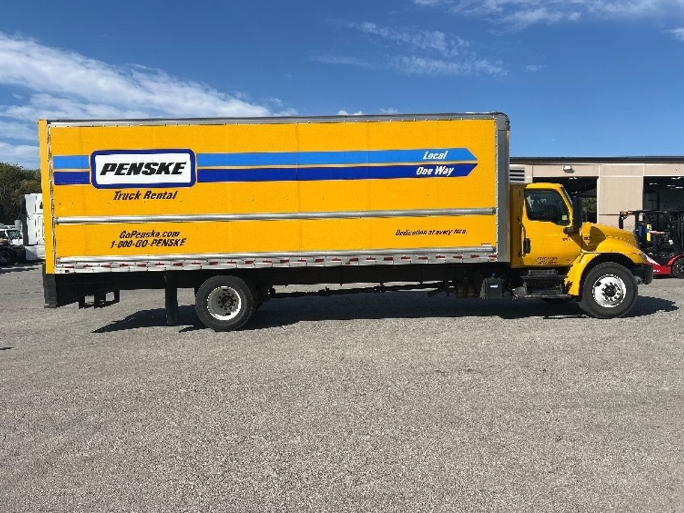 Medium Duty Box Truck-Light and Medium Duty Trucks-International-2022-MV607-Lenexa-KS-206,157\n\t\tmiles-$ 43,500 - Image 15