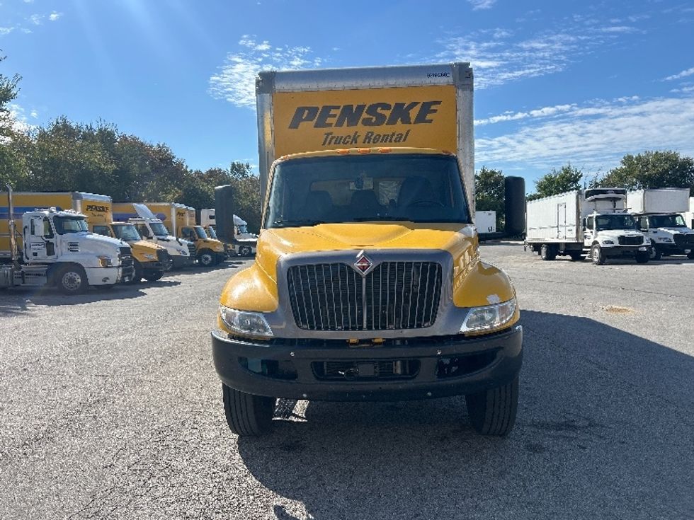 Medium Duty Box Truck-Light and Medium Duty Trucks-International-2022-MV607-Lenexa-KS-206,157\n\t\tmiles-$ 43,500 - Image 2