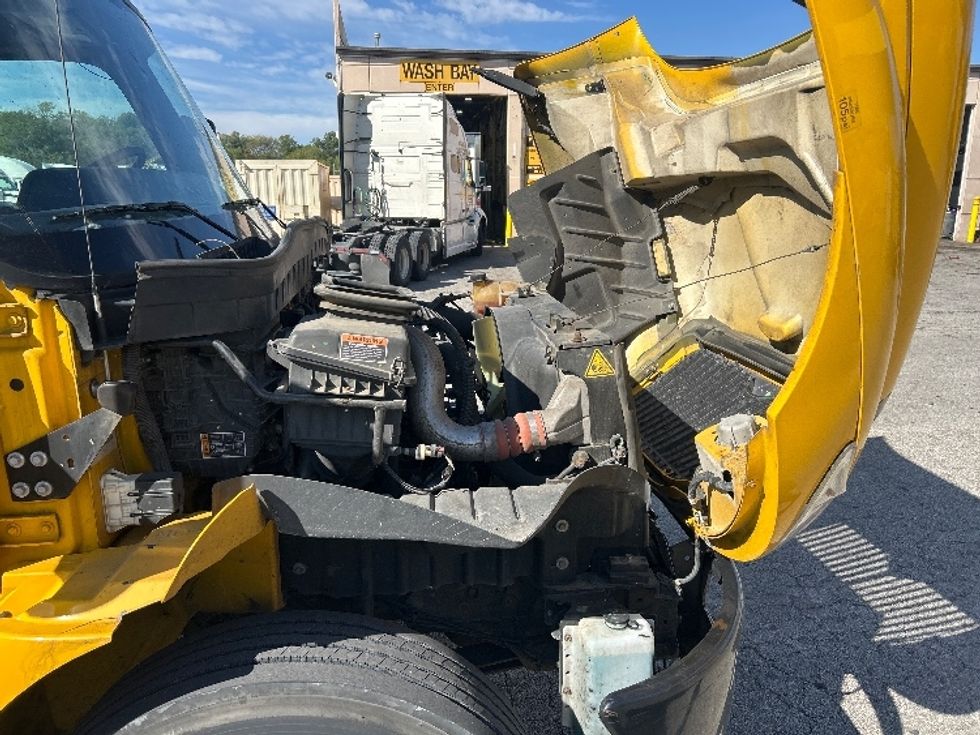 Medium Duty Box Truck-Light and Medium Duty Trucks-International-2022-MV607-Lenexa-KS-206,157\n\t\tmiles-$ 43,500 - Image 23