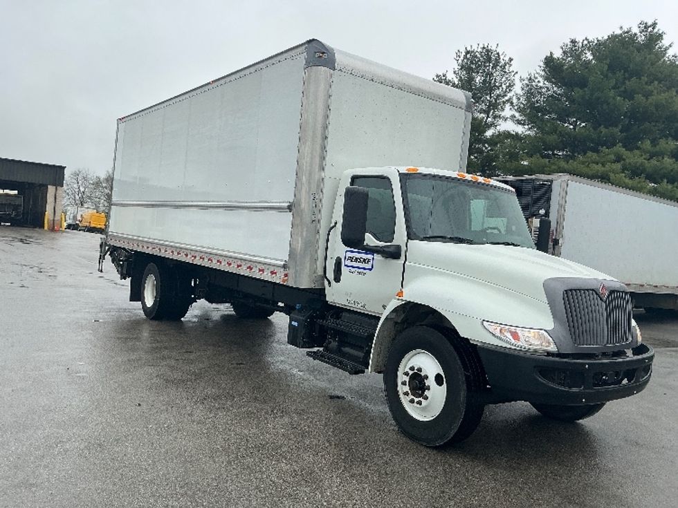 Medium Duty Box Truck-Light and Medium Duty Trucks-International-2022-MV607-Lexington-KY-98,800\n\t\tmiles-$ 75,500 - Image 1