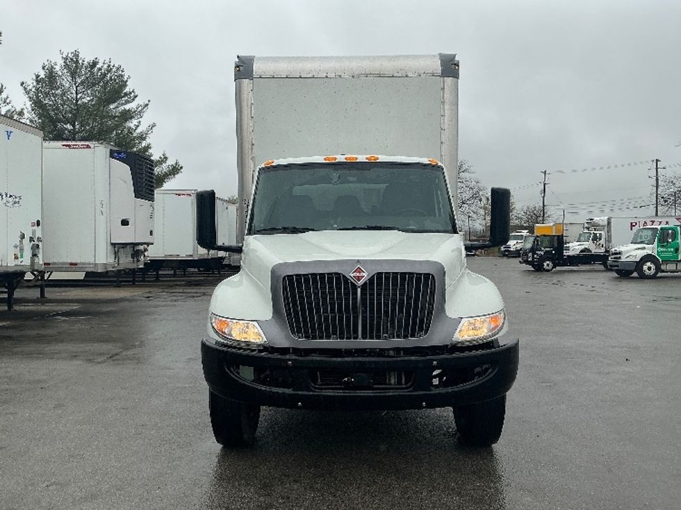 Medium Duty Box Truck-Light and Medium Duty Trucks-International-2022-MV607-Lexington-KY-98,800\n\t\tmiles-$ 75,500 - Image 2