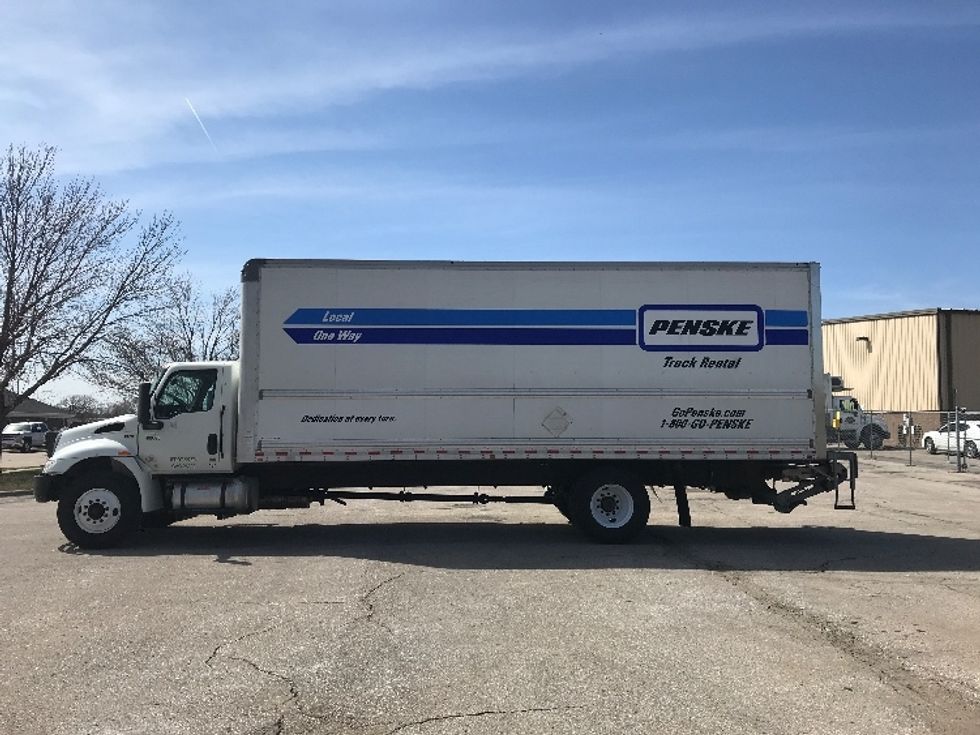 Medium Duty Box Truck-Light and Medium Duty Trucks-International-2022-MV607-Lincoln-NE-134,322\n\t\tmiles-$ 69,000 - Image 4