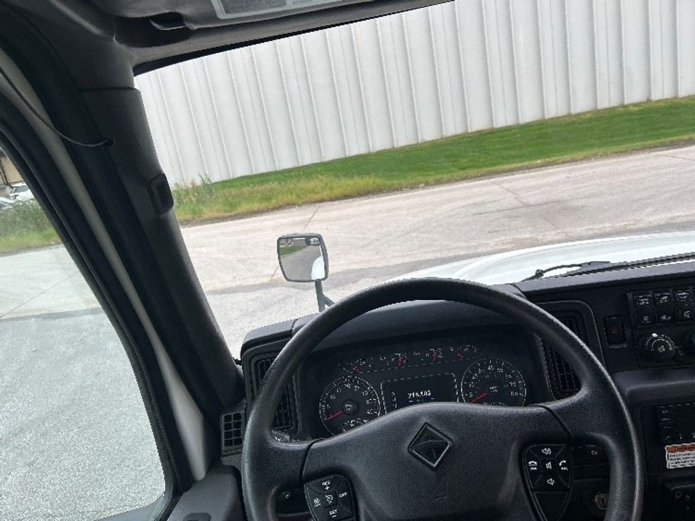 Medium Duty Box Truck-Light and Medium Duty Trucks-International-2022-MV607-Lincoln-NE-216,260\n\t\tmiles-$ 59,500 - Image 17