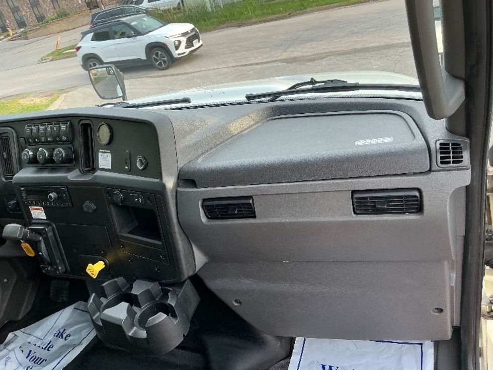 Medium Duty Box Truck-Light and Medium Duty Trucks-International-2022-MV607-Lincoln-NE-216,260\n\t\tmiles-$ 59,500 - Image 21