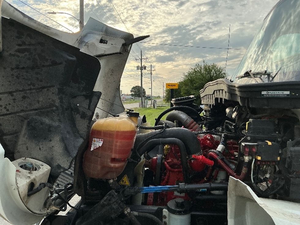 Medium Duty Box Truck-Light and Medium Duty Trucks-International-2022-MV607-Lincoln-NE-216,260\n\t\tmiles-$ 59,500 - Image 24