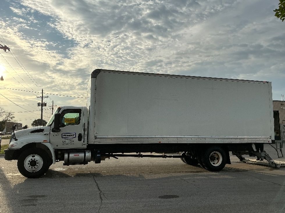 Medium Duty Box Truck-Light and Medium Duty Trucks-International-2022-MV607-Lincoln-NE-216,260\n\t\tmiles-$ 59,500 - Image 4