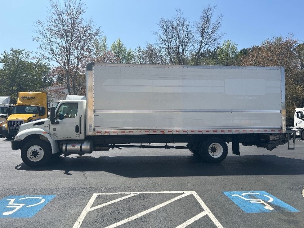 Medium Duty Box Truck-Light and Medium Duty Trucks-International-2022-MV607-Lithia Springs-GA-126,496\n\t\tmiles-$ 75,500 - Image 4
