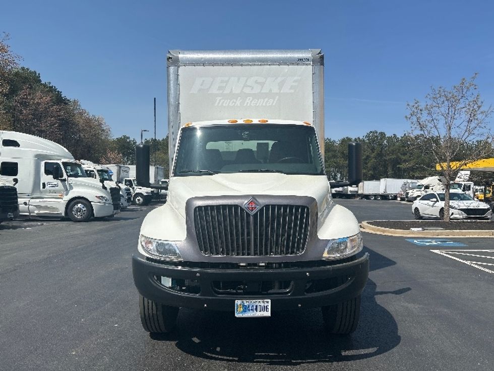 Medium Duty Box Truck-Light and Medium Duty Trucks-International-2022-MV607-Lithia Springs-GA-126,496\n\t\tmiles-$ 75,500 - Image 2