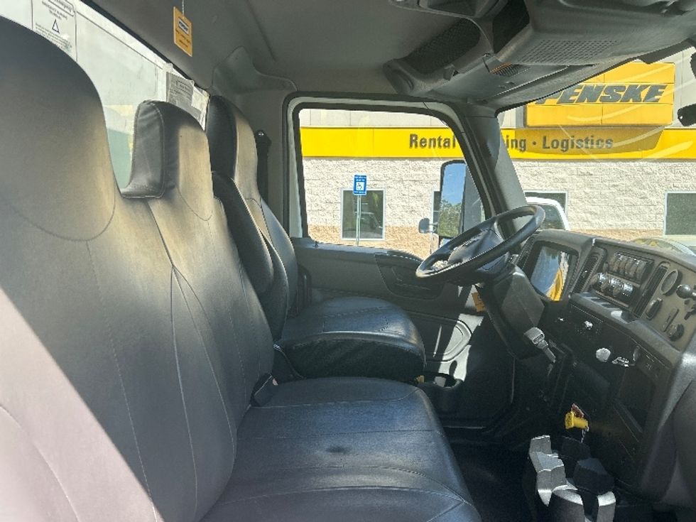 Medium Duty Box Truck-Light and Medium Duty Trucks-International-2022-MV607-Lithia Springs-GA-126,496\n\t\tmiles-$ 75,500 - Image 22