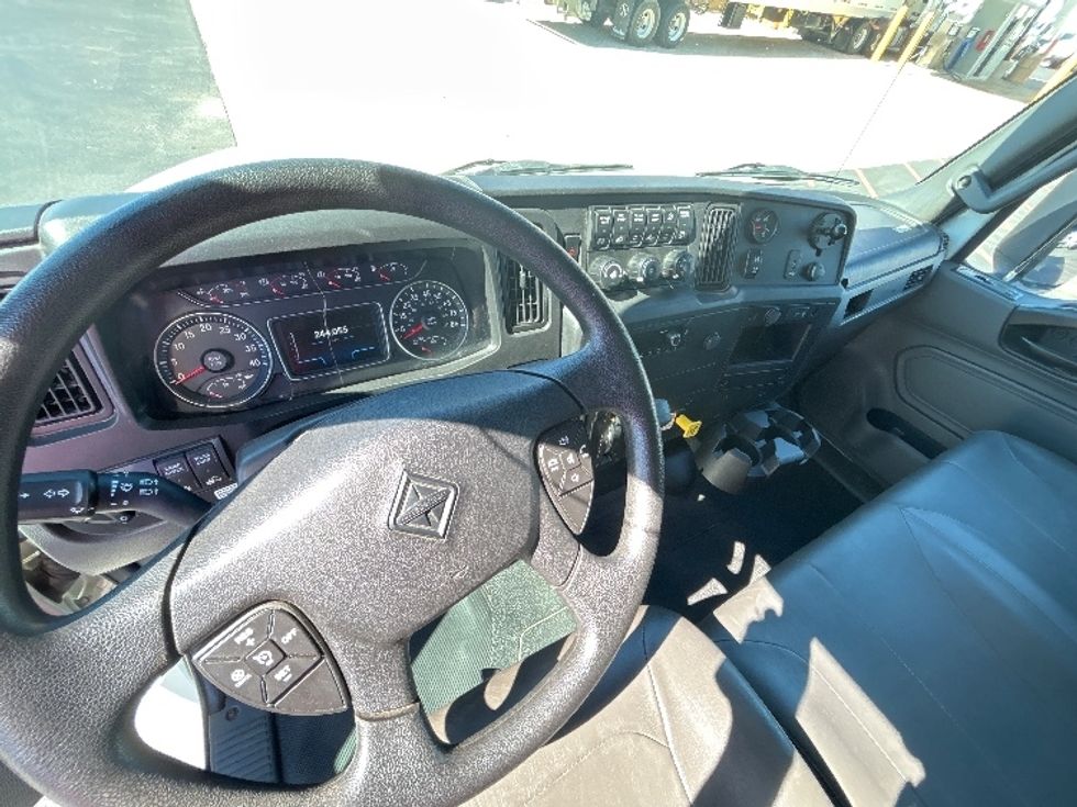 Medium Duty Box Truck-Light and Medium Duty Trucks-International-2022-MV607-Little Rock-AR-244,055\n\t\tmiles-$ 42,250 - Image 17